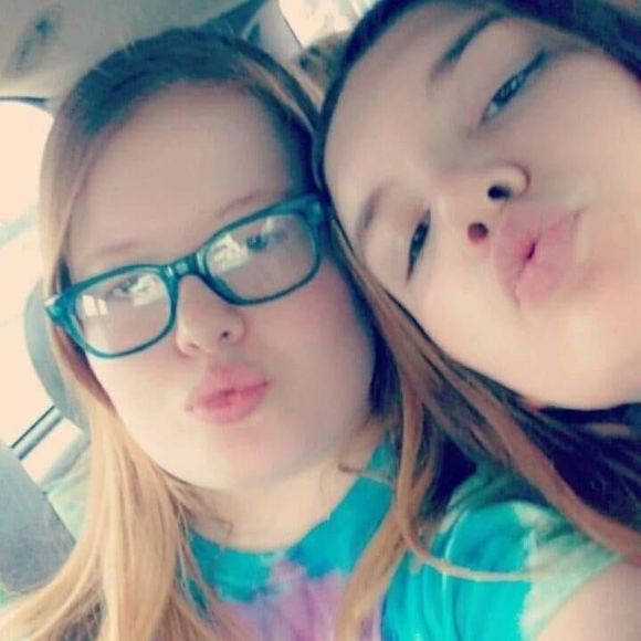 Meet your Posher, Angie - Picture 1 of 1